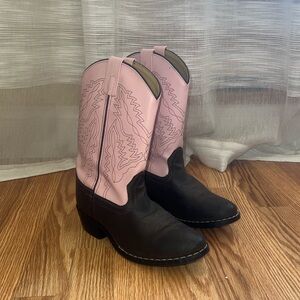 Big girls cowgirl boots size4